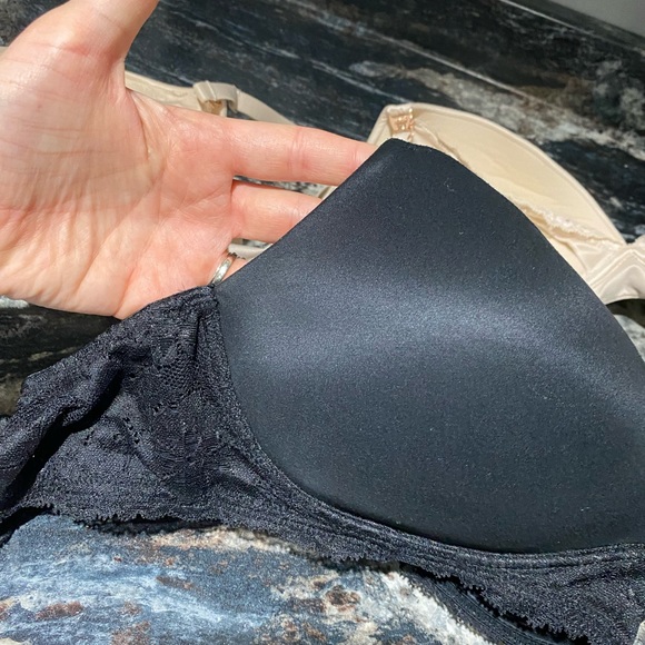 Victoria Secret Nursing bras (36d) - Picture 3 of 7